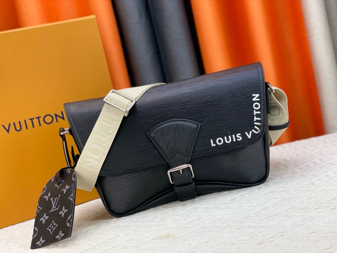 Louis Vuitton M23097 Montsouris black